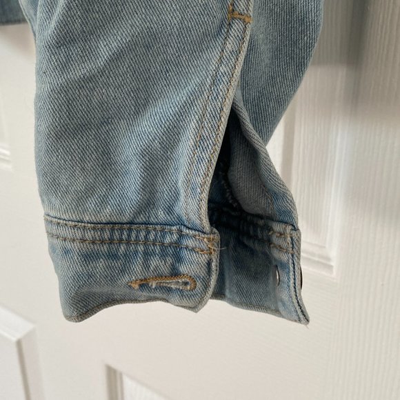 Forever21 Distressed Boxy *Super Soft* Jean Jacket - Picture 4 of 6
